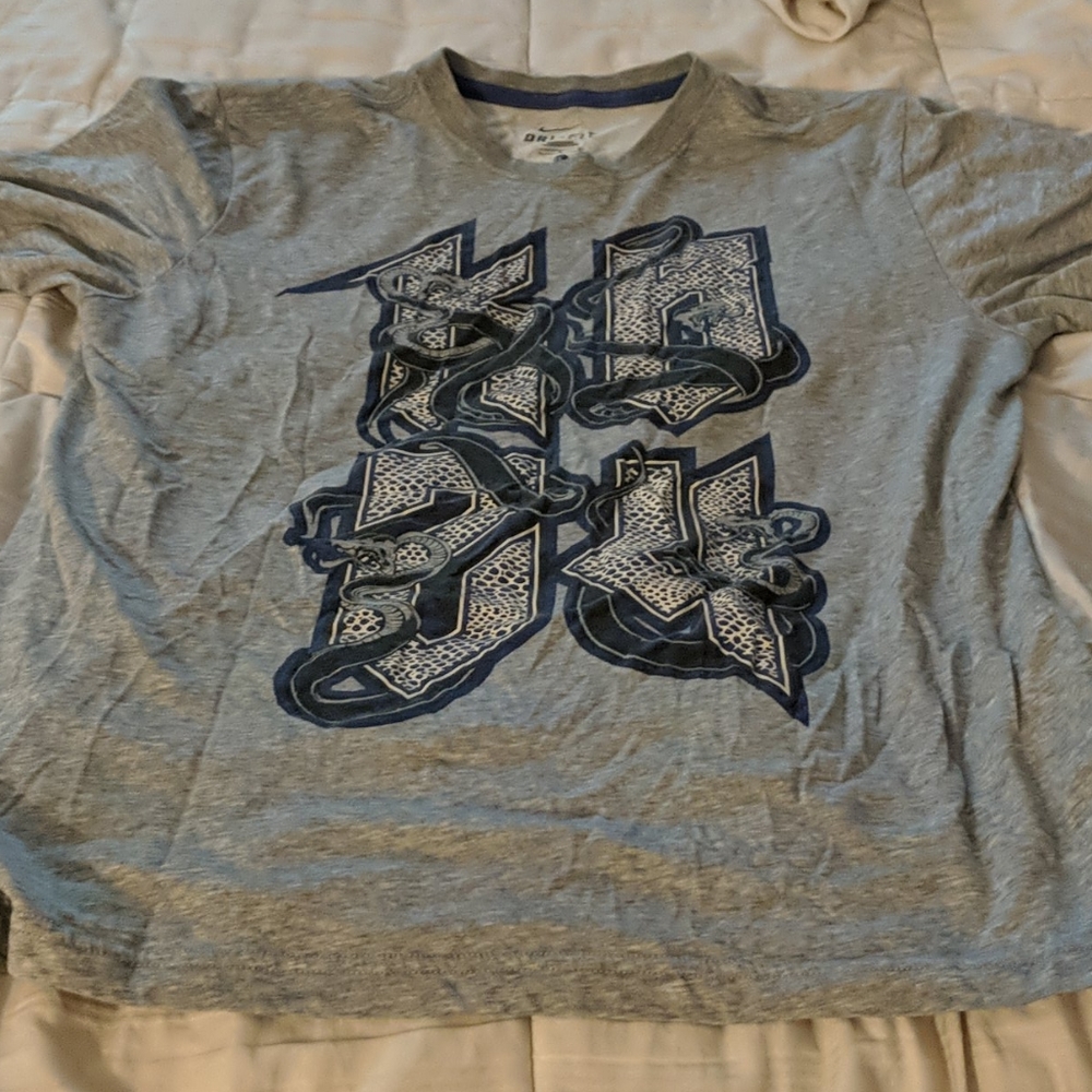 Nike t-shirt